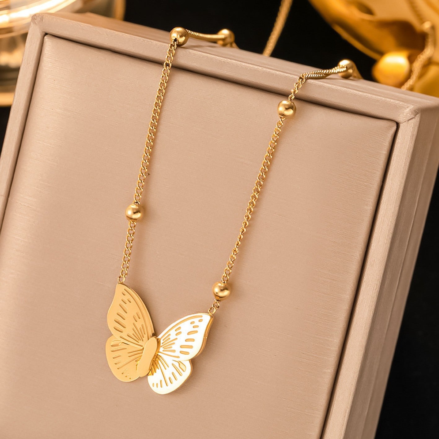 Golden Pearl Butterfly 18k Gold Non-Tarnish Stainless Steel Necklace