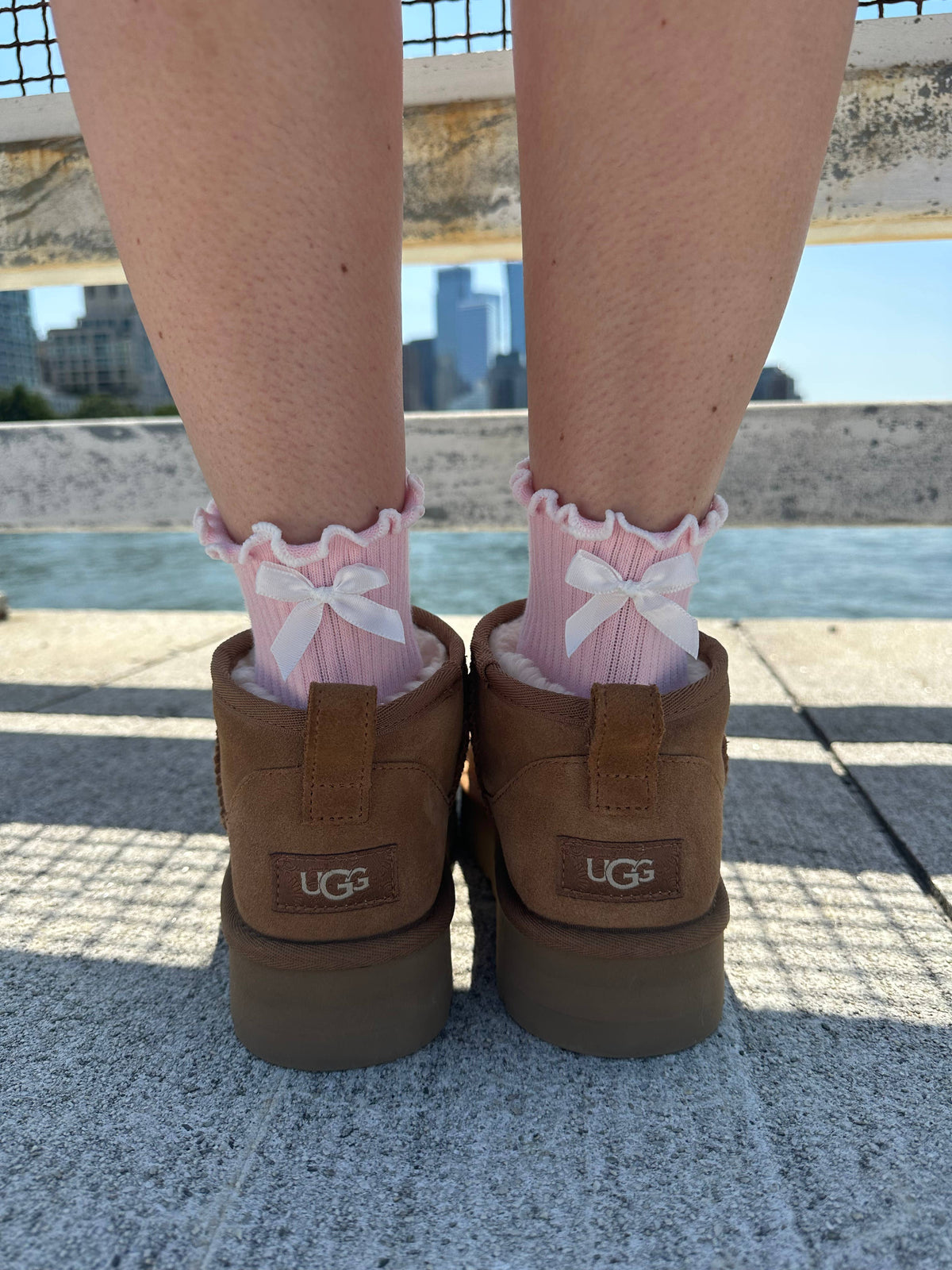 Ballet pink bow non slip grip sock for Pilates/yoga/barre